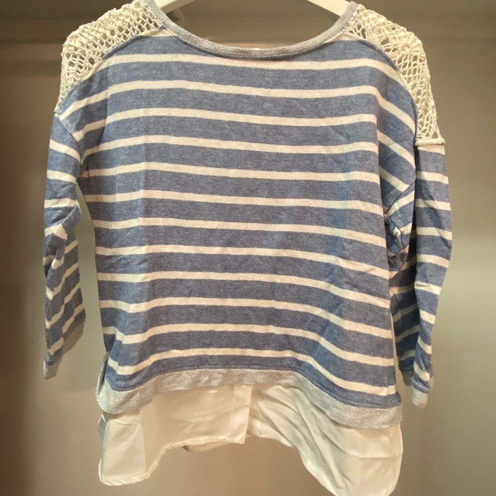 Sweater - Picture 2 of 2